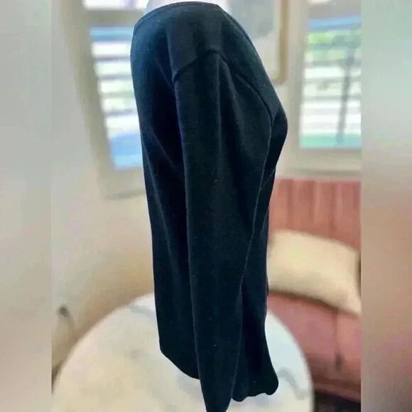 Long sleeve lightweight sweater with wide scoop neckline. Staple for fall. - Picture 3 of 7